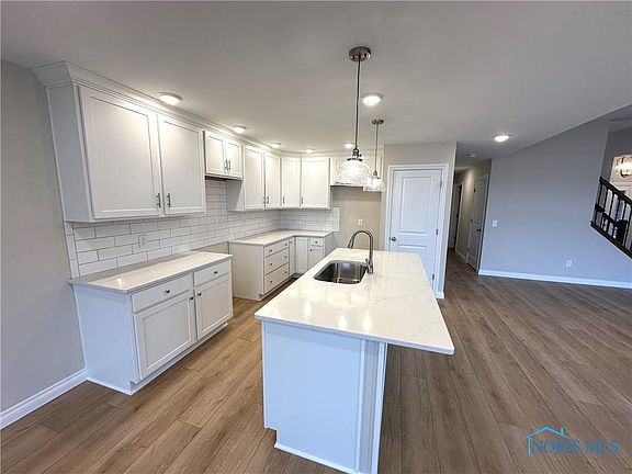 5th image of 15346 Sugar Maple Dr