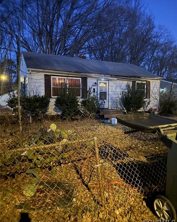1st image of 2413 Buford Ave