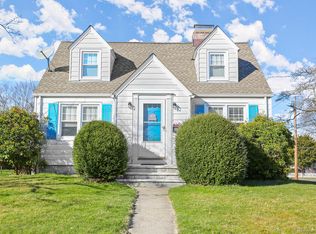 118 Glenridge Rd E, Stratford, CT 06614