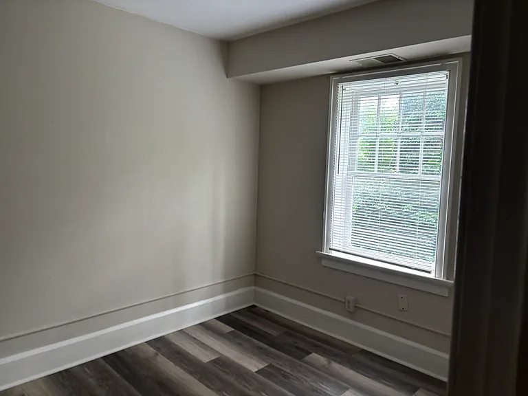 336 Batavia St #210 — Photo 7