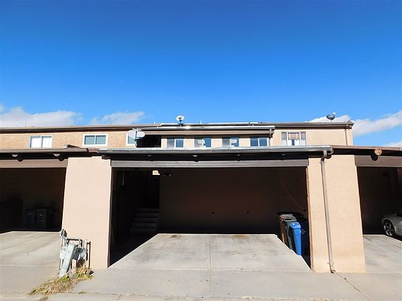 3rd image of 375 Cheryl Ave