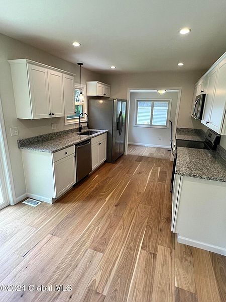 3rd image of 2 Mohican Terrace Terrace