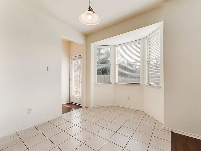 4241 Enchanted Rock Ln — Photo 6