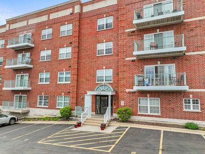 245 W Johnson St Unit 302, Palatine, IL, 60067