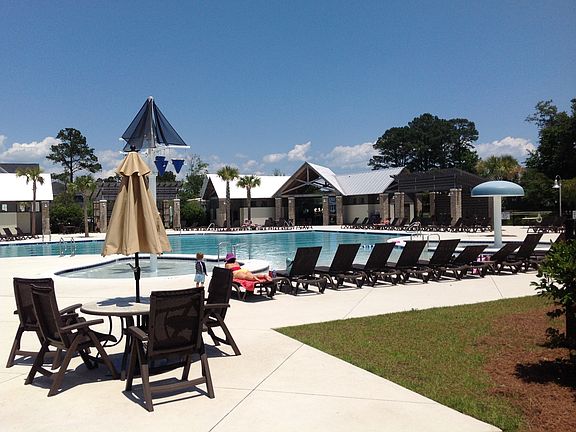 Community pool