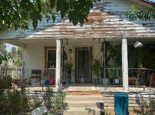 601 E Tulare St, Avenal, CA 93204