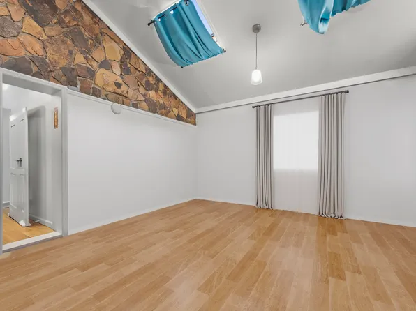 669 West Fingerboard Road image 27 of 39