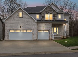 1033 Brightwood Ct, Clarksville, TN 37043