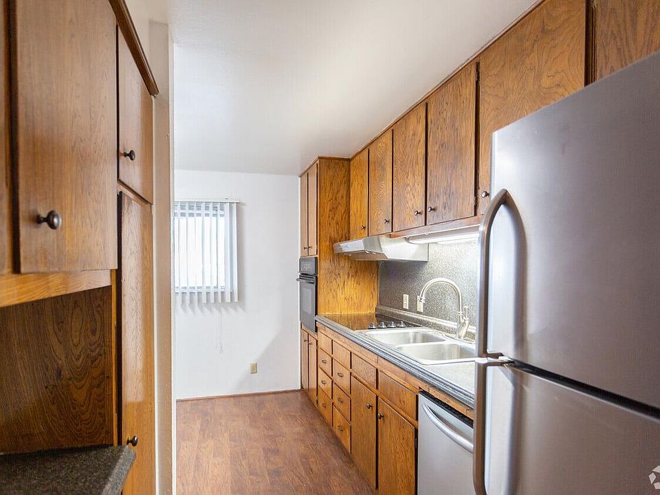 1st image of 1001 N Grandview Ave #41