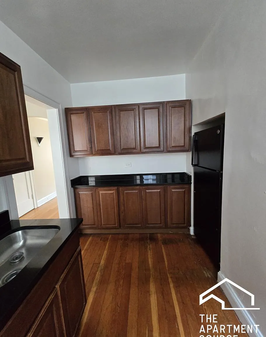 1924 West Morse Avenue #3N — Photo 2