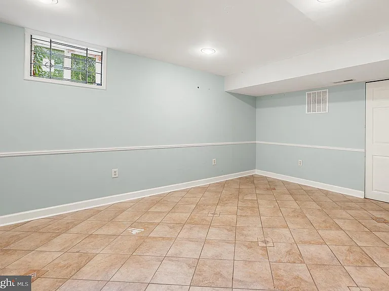 13204 Nickleson Dr — Photo 24