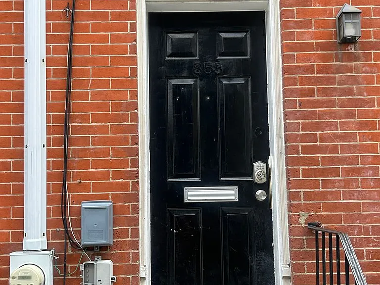 853-57 Palm St — Photo 3