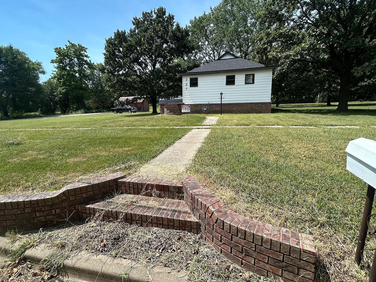 3 bed, 1500 sqft, $1,200 — Photo 3