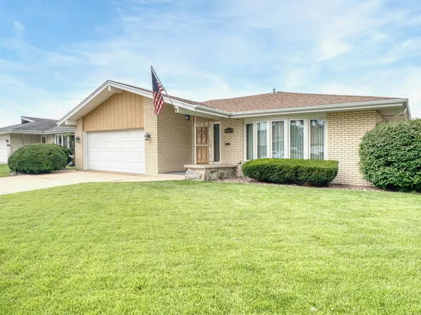 10004 S Parke Ave, Oak Lawn, IL 60453