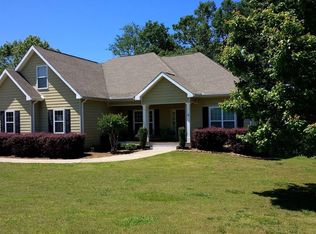 158 Towerview Cir, Mount Airy, GA 30563