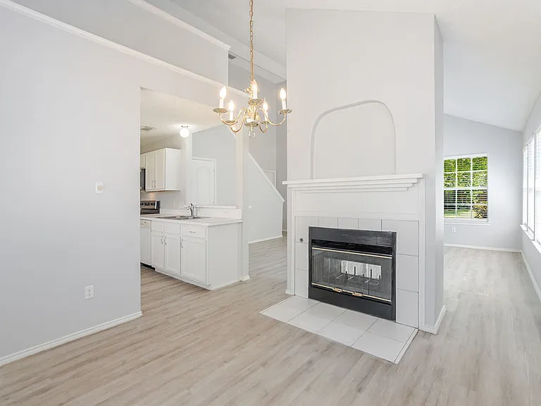 2802 Granite Ave — Photo 4