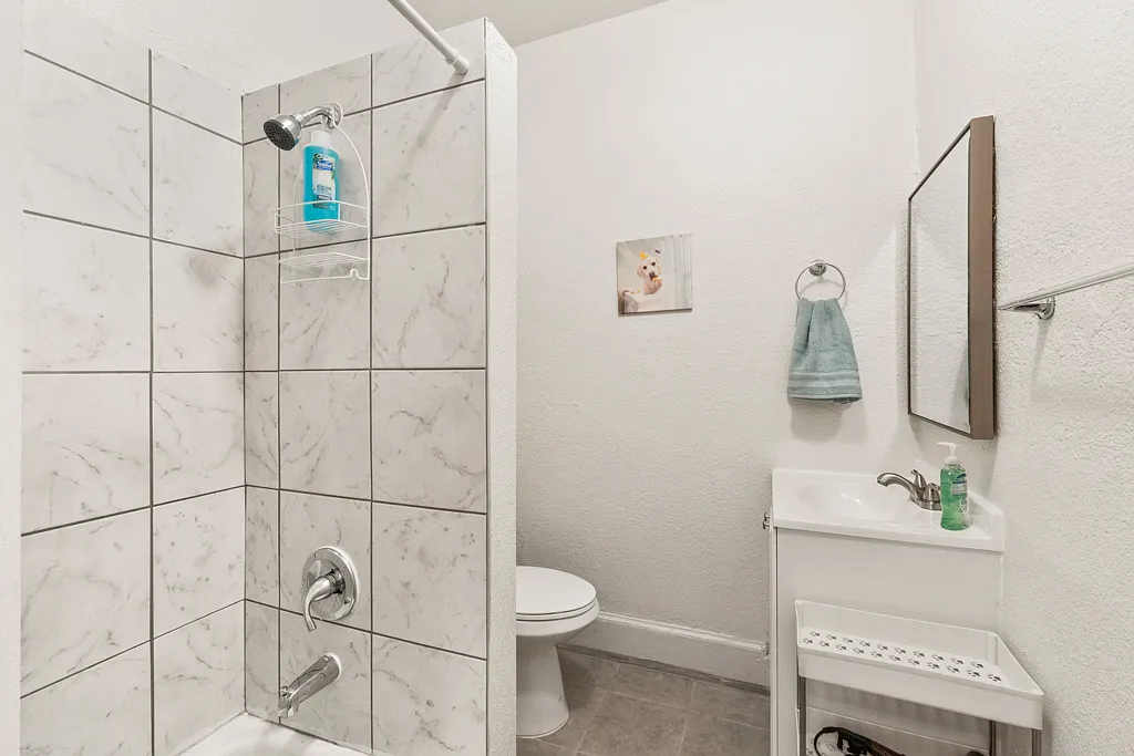 2 bed, 800 sqft, $900 — Photo 4