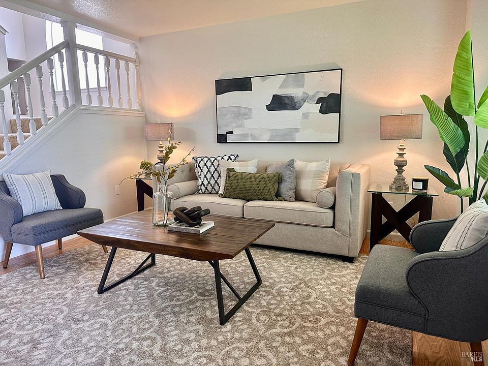 1st image of 131 Cambridge Drive
