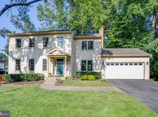 5702 Bakersville Ln, Burke, VA 22015