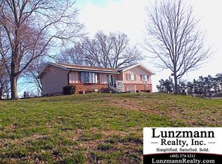 219 E Cherry St, Cook, NE 68329