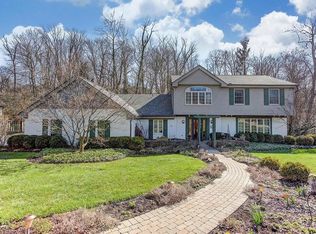 658 Woodbourne Trl, Dayton, OH 45459