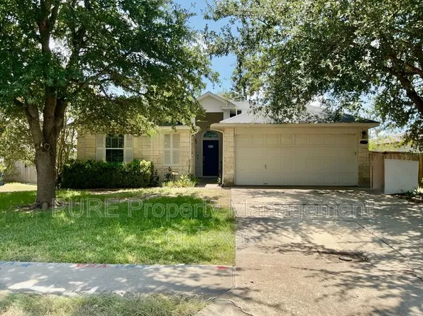 706 Stewart Dr, Hutto, TX 78634