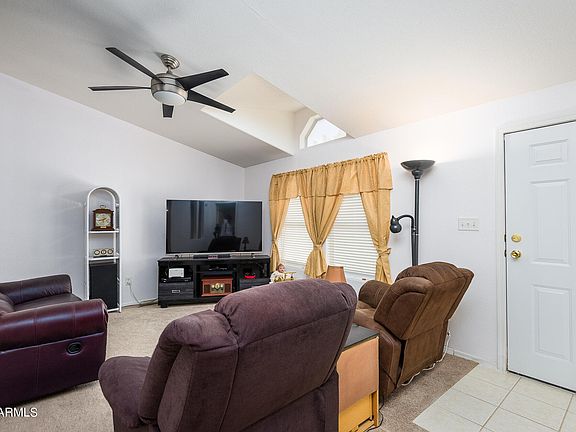 4th image of 964 E CLUBHOUSE Lane