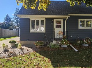 811 W Jefferson St, Waupun, WI 53963