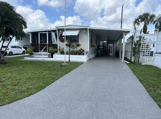 8661 SW 18th Place, Davie, FL 33324