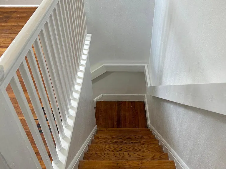 768 Acosta St — Photo 16