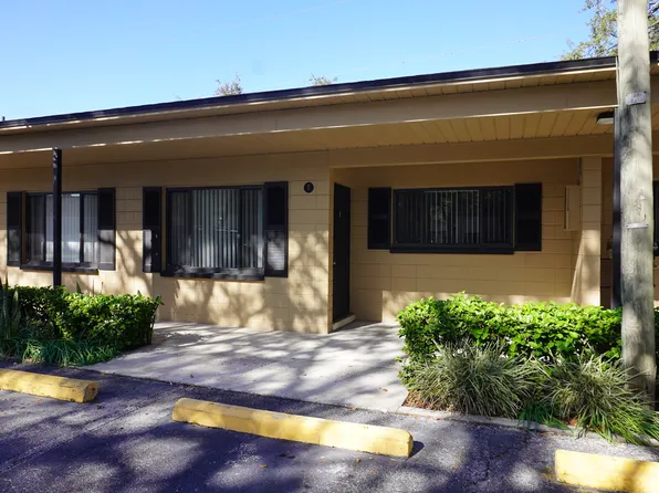 11207 N 56th St, Temple Terrace, FL 33617