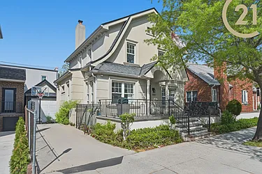 1930 Homecrest Avenue