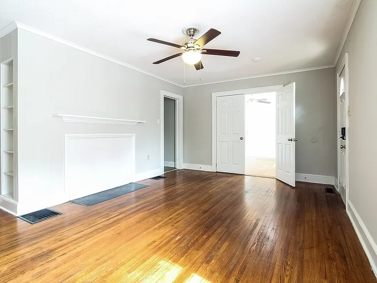 14485_018_living_room_13157925.jpg