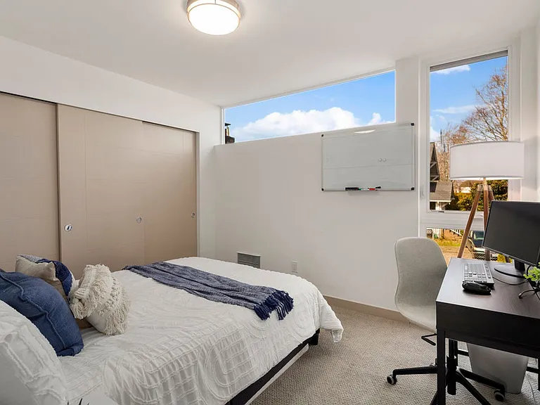 3415 Beacon Ave S #B — Photo 7
