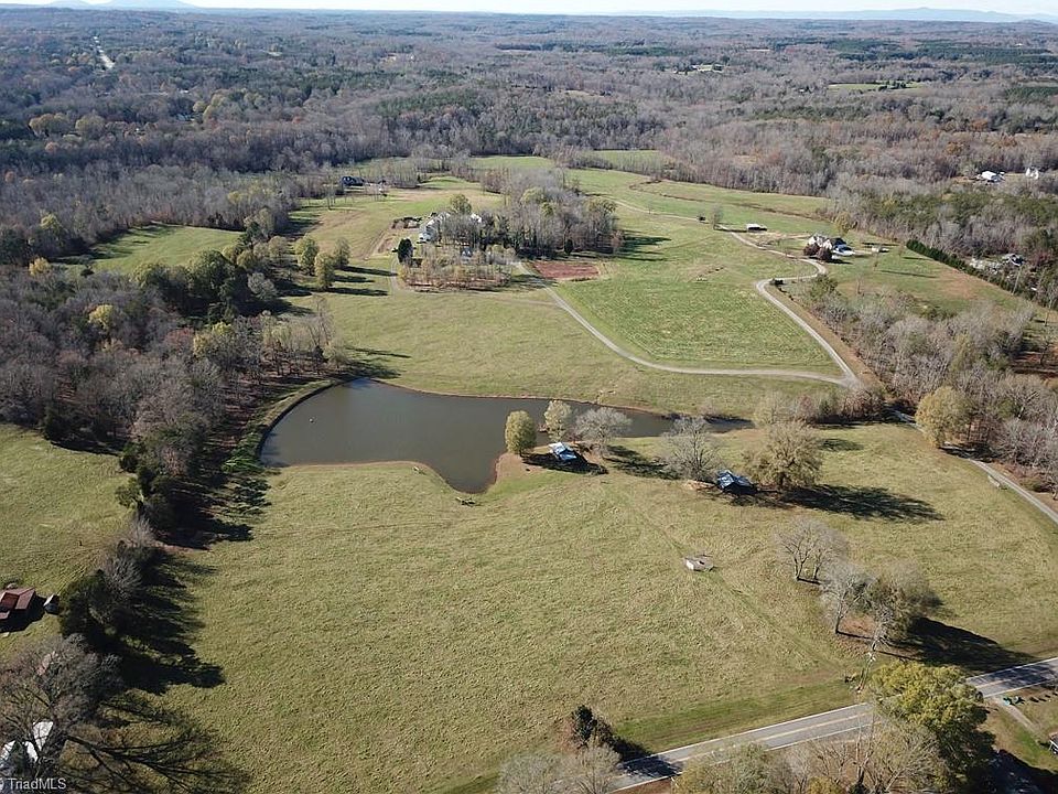1st image of 600 Roberts Rd
