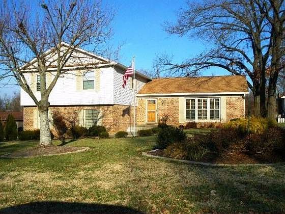 1st image of 216 Brookfield Dr