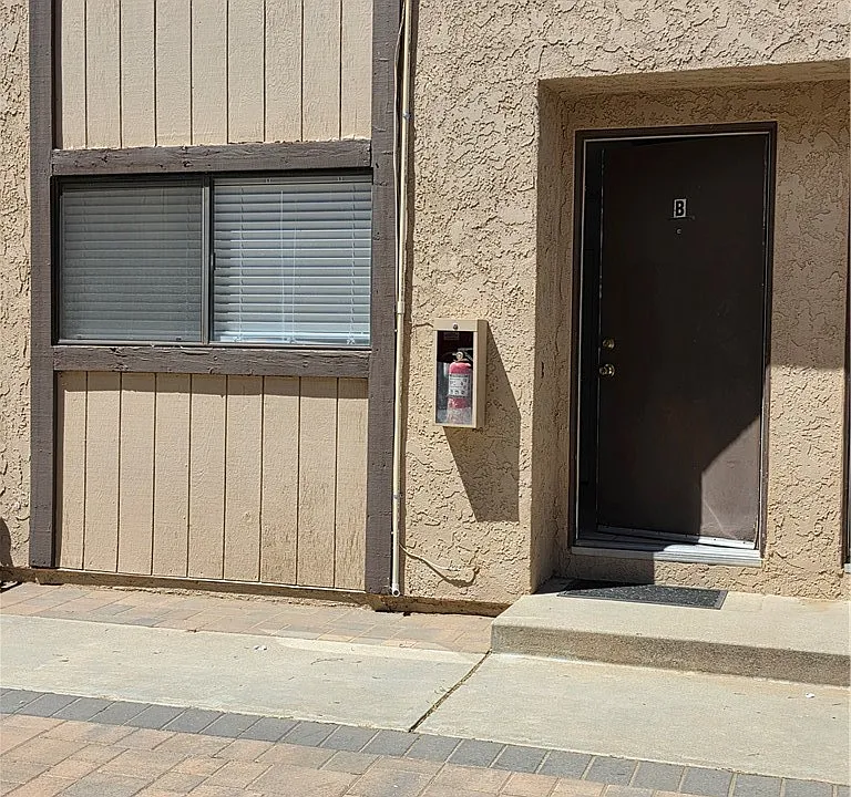 438 E Avenue Q7 #B