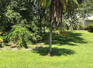 206 Riverwood Rd, Naples, FL 34114