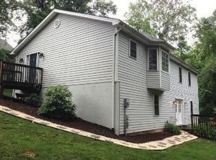 904 High St, Waynesboro, VA 22980