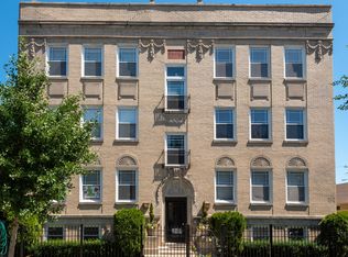 121 Custer Ave APT 3S, Evanston, IL 60202