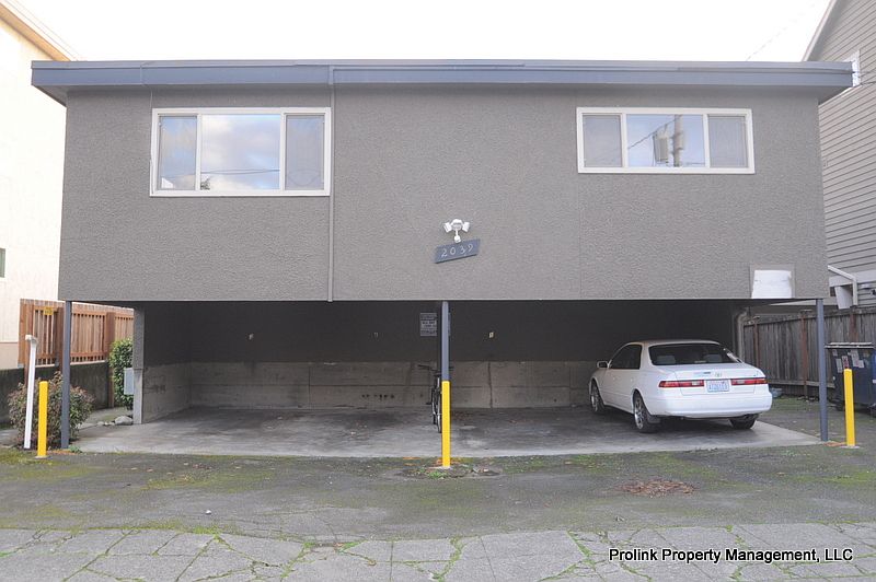 Bldg - Exterior View