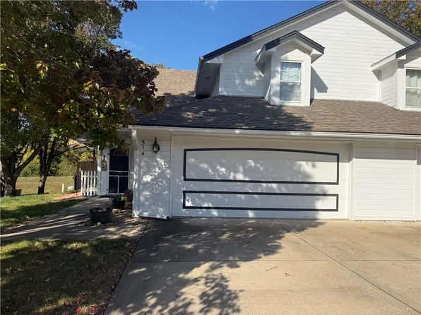 514 E 7th St, Kearney, MO 64060