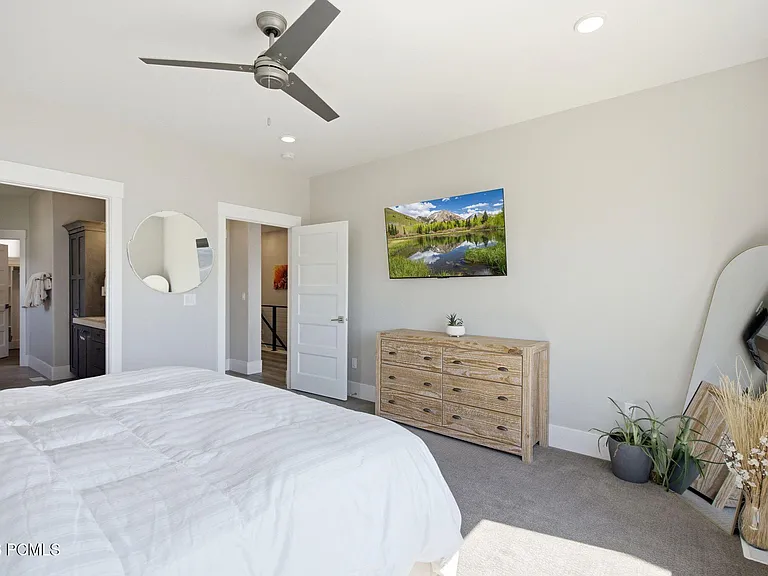 11293 N Shoreline Dr — Photo 22