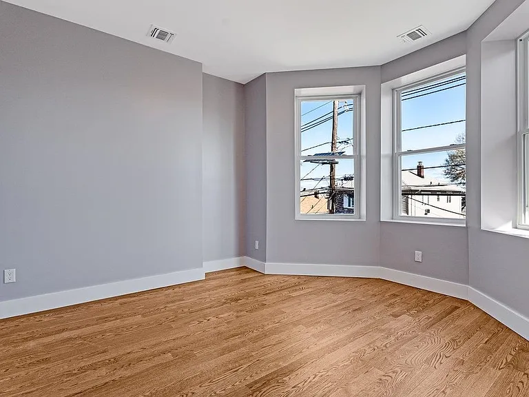 191 Franklin St — Photo 5