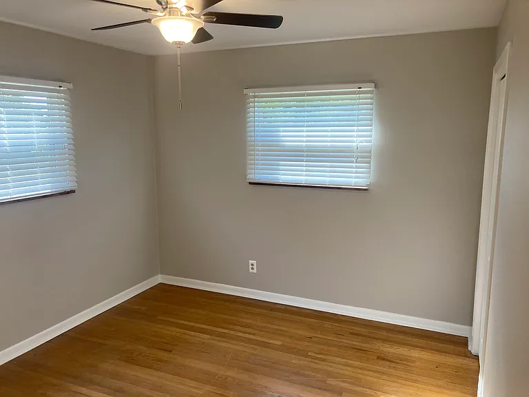 11160 Hughlan Dr — Photo 14