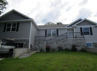 1011 Joanne Dr, Webb City, MO 64870