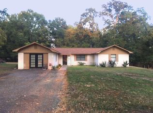 2567 Lonely Dr, Chandler, TX 75758
