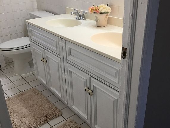 3rd image of 22 Sprucetree Ln