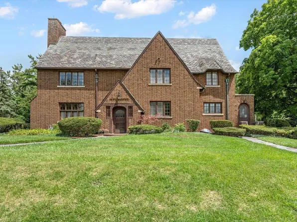 1402 E Jefferson Blvd, South Bend, IN 46617