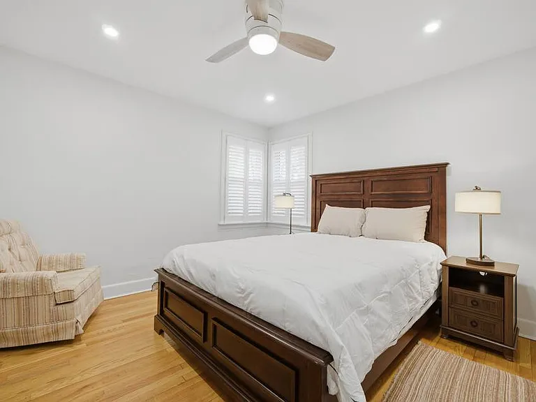 335 E McGinnis Cir — Photo 12